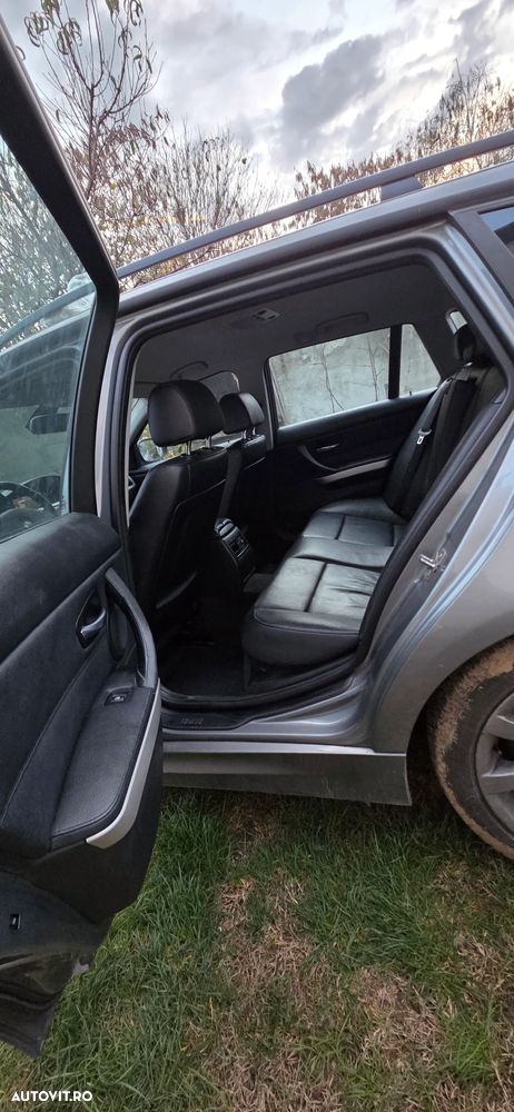 BMW Seria 3 318d - 12