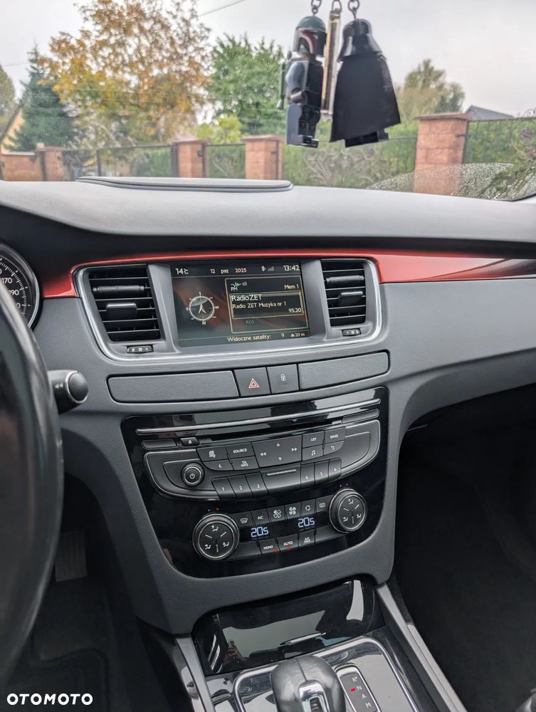 Peugeot 508 RXH 2.0 HDi HYbrid4 - 19