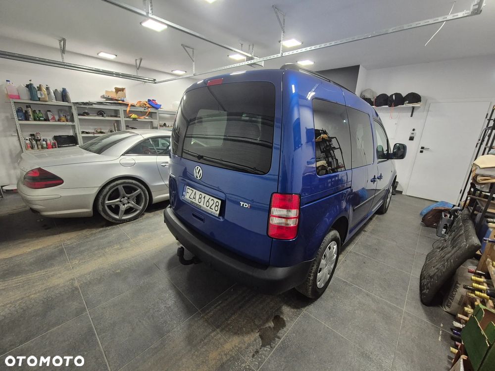 Volkswagen Caddy Comfortline BMT - 5