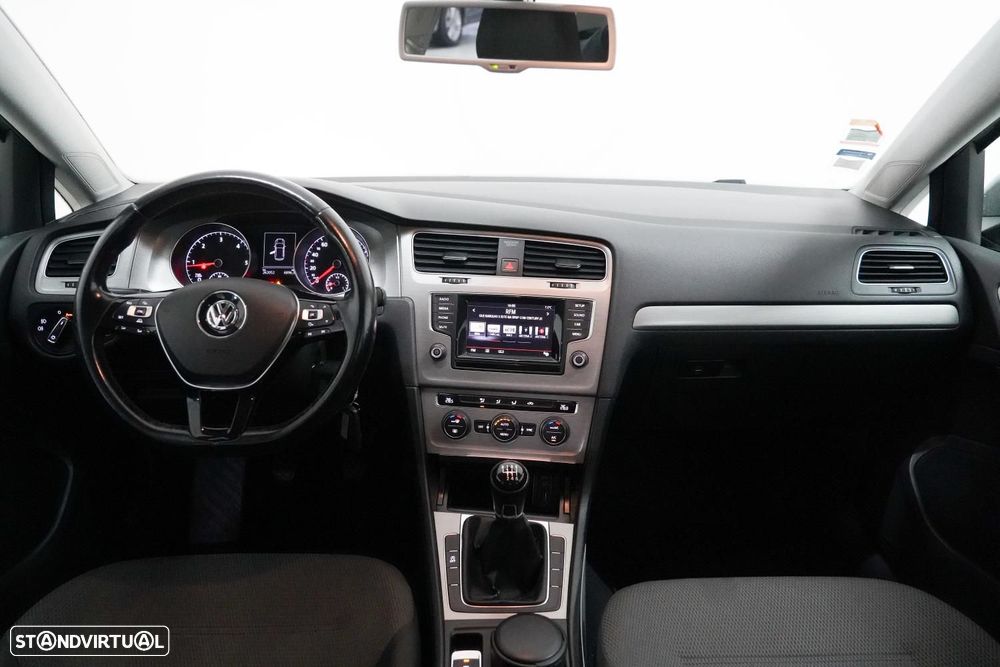 VW Golf 1.6 TDi BlueMotion Trendline - 6