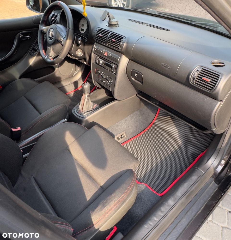 Seat Leon 1.8T Cupra R - 25