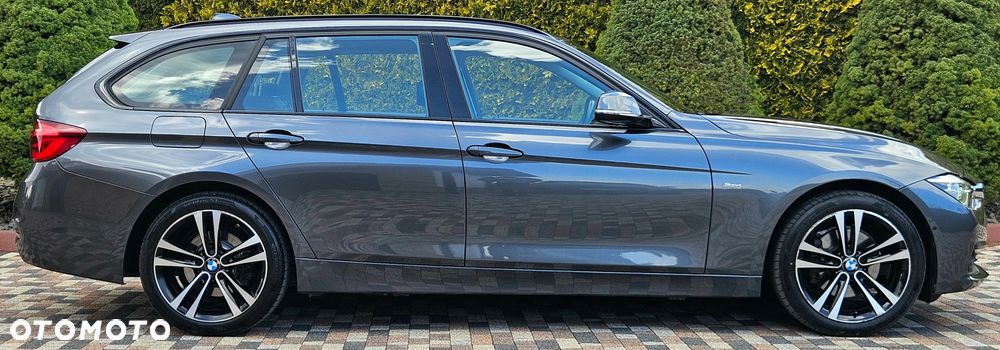 BMW Seria 3 320d xDrive Sport Line Shadow sport - 12