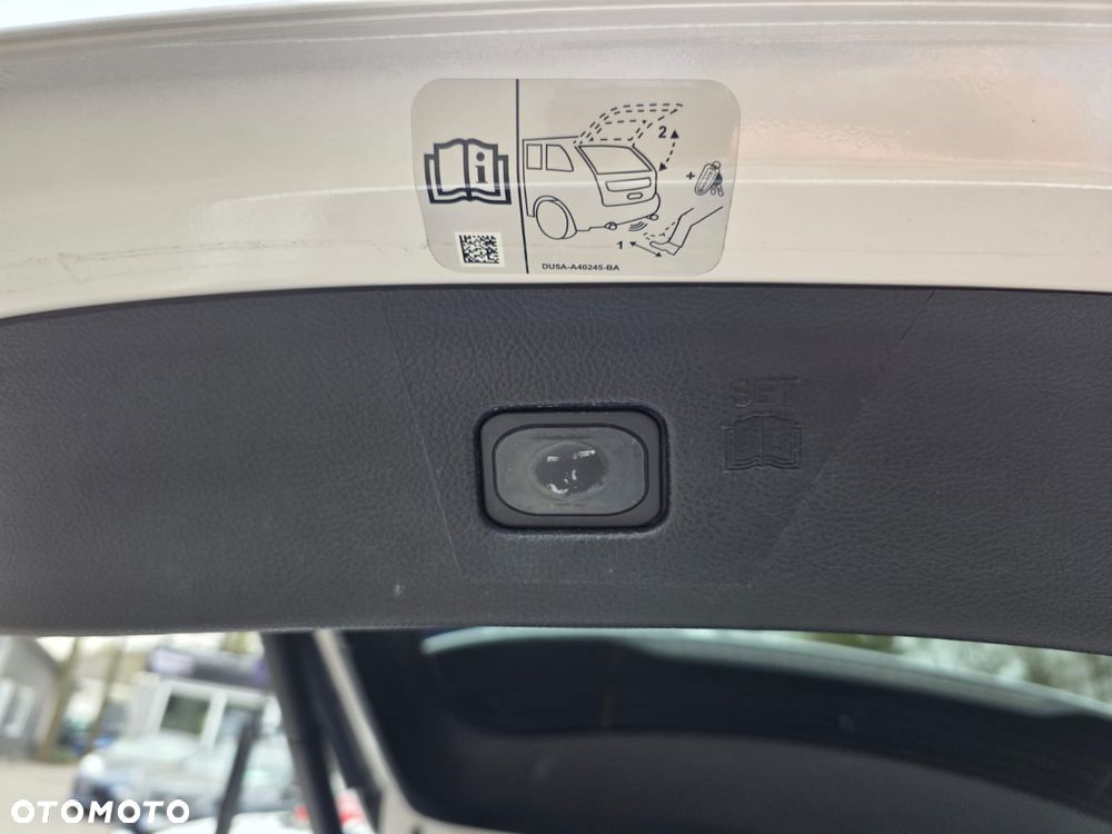 Ford Edge 2.0 TDCi Bi-Turbo 4x4 ST-LINE - 12