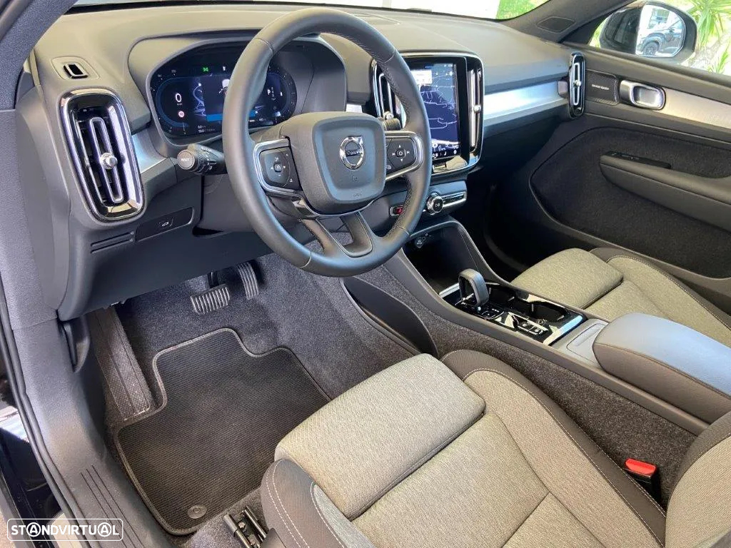 Volvo XC 40 2.0 B3 Black Edition - 9
