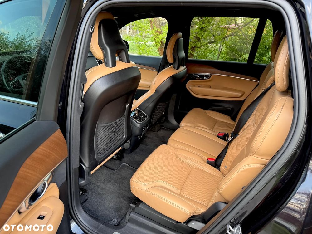Volvo XC 90 D5 AWD Inscription 7os - 7