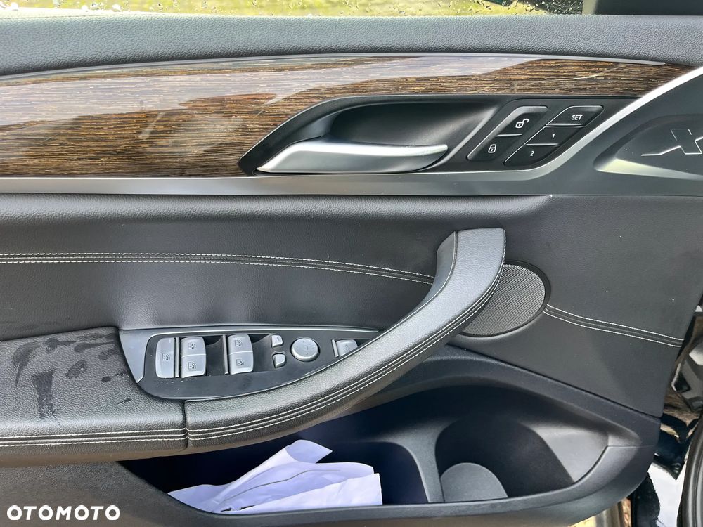 BMW X3 xDrive30i GPF Luxury Line - 17