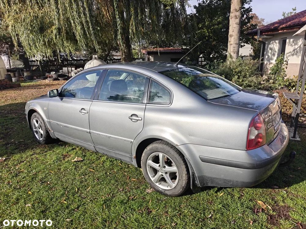 Volkswagen Passat - 5