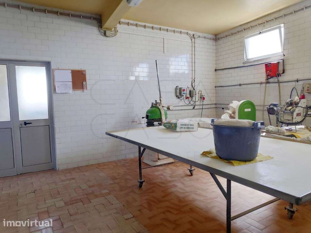 Padaria pronta a funcionar, arrendada com equipamento, zona das Pontes - Grande imagem: 4/18