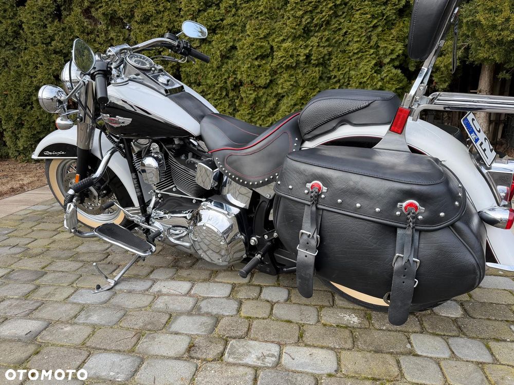 Harley-Davidson Softail Deluxe - 2