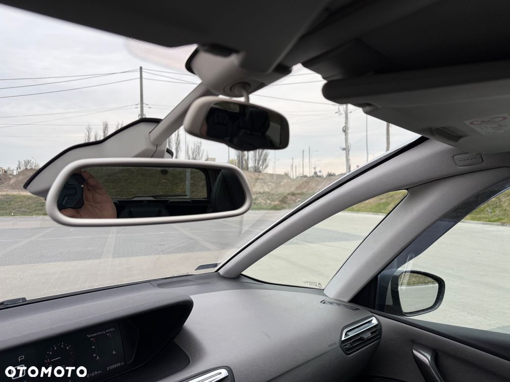 Citroën C4 Picasso BlueHDi 150 EAT6 SHINE - 30