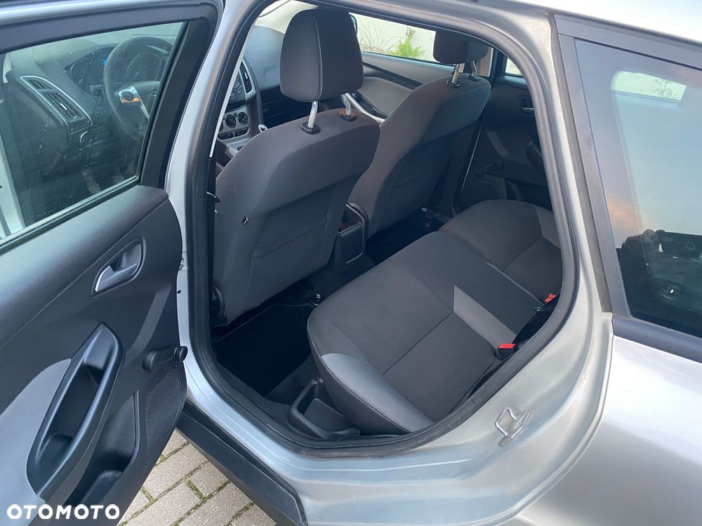 Ford Focus - 10