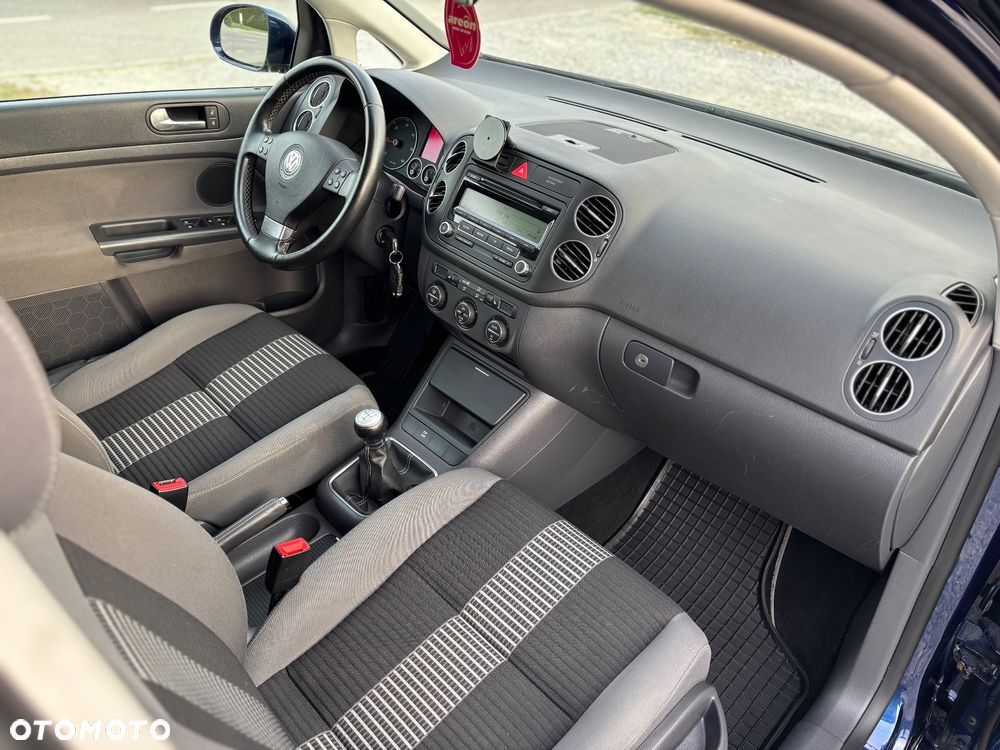 Volkswagen Golf Plus - 10