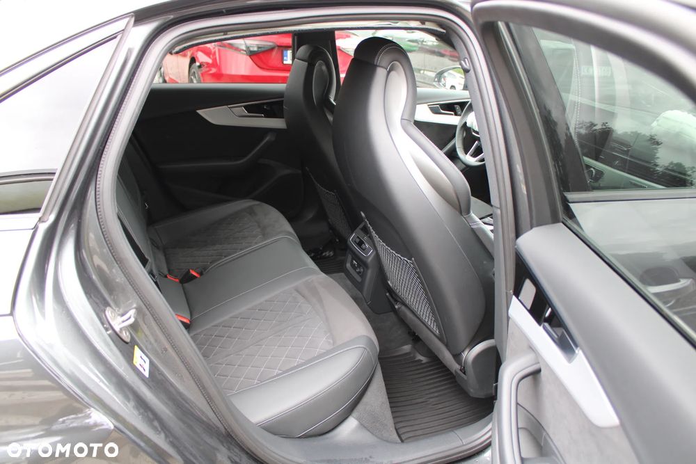Audi A4 Limousine 40 TFSI mHEV Quattro S Line S tronic - 23