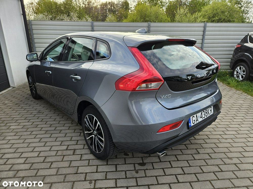 Volvo V40 D2 Drive-E SCR Dynamic Edition - 2