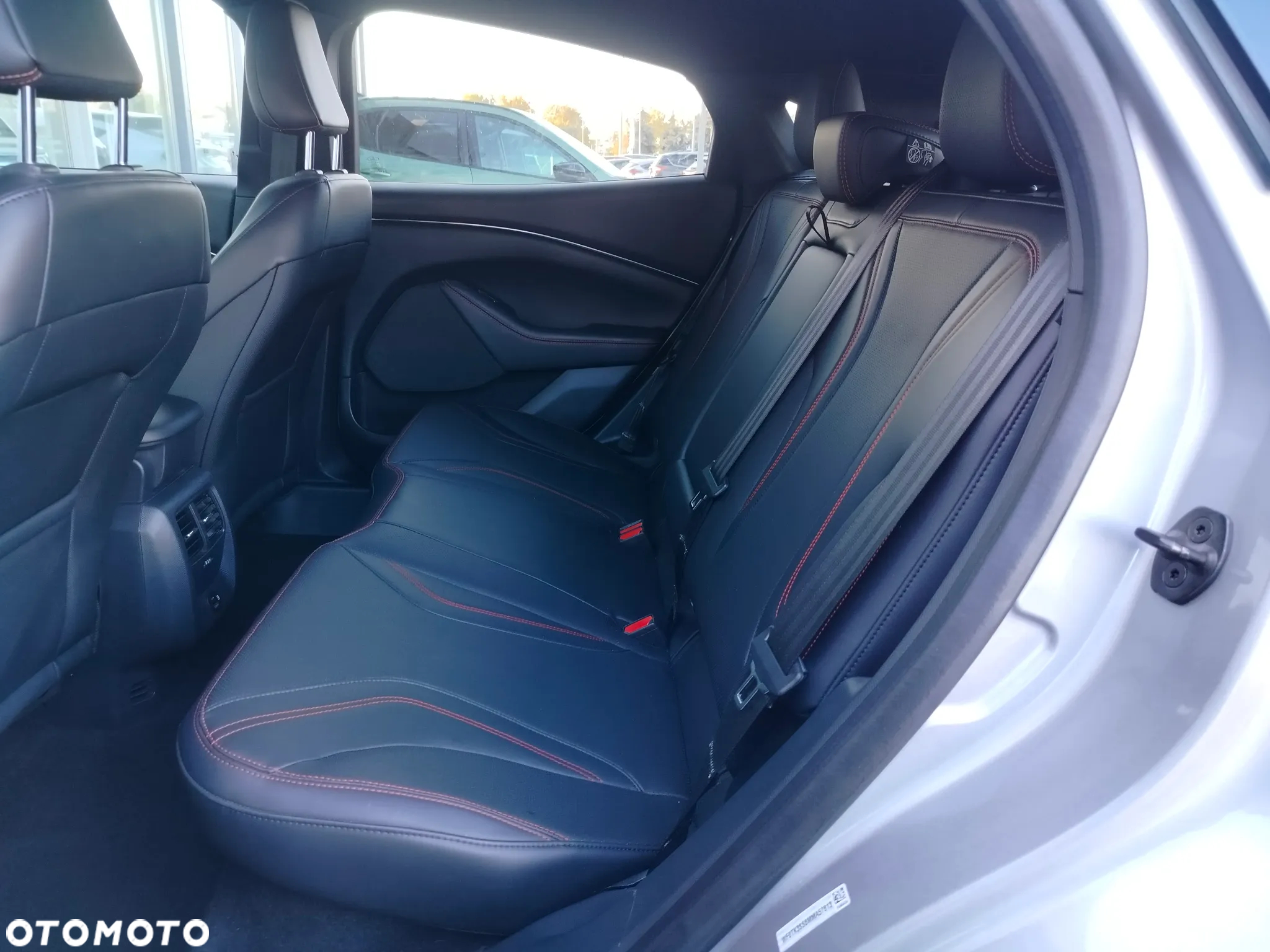 Ford Mustang Mach-E 75kWh AWD Premium - 21