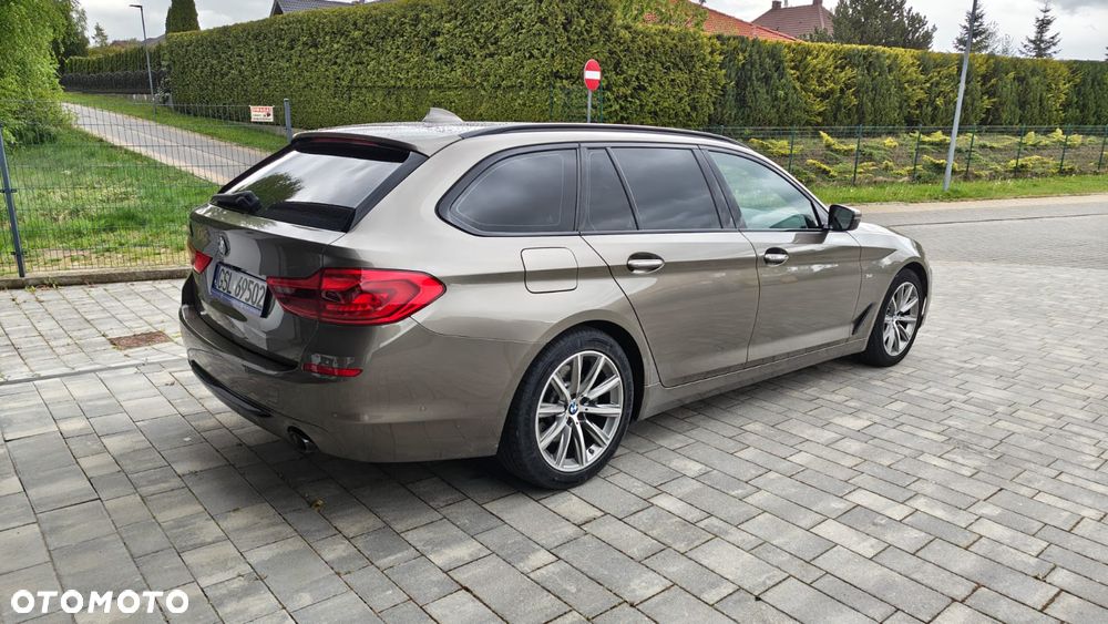 BMW Seria 5 520d Luxury Line sport - 3