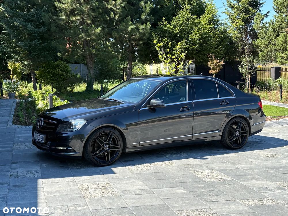 Mercedes-Benz Klasa C 180 Avantgarde Edition - 17