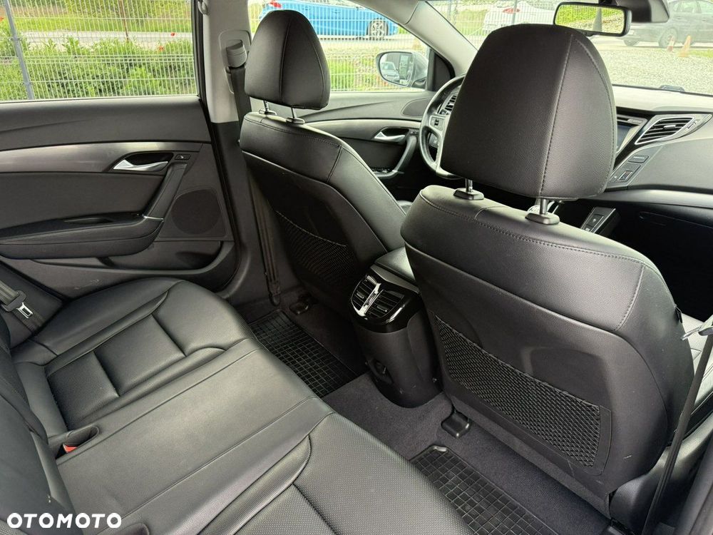 Hyundai i40 Kombi 1.7 CRDi Premium - 14