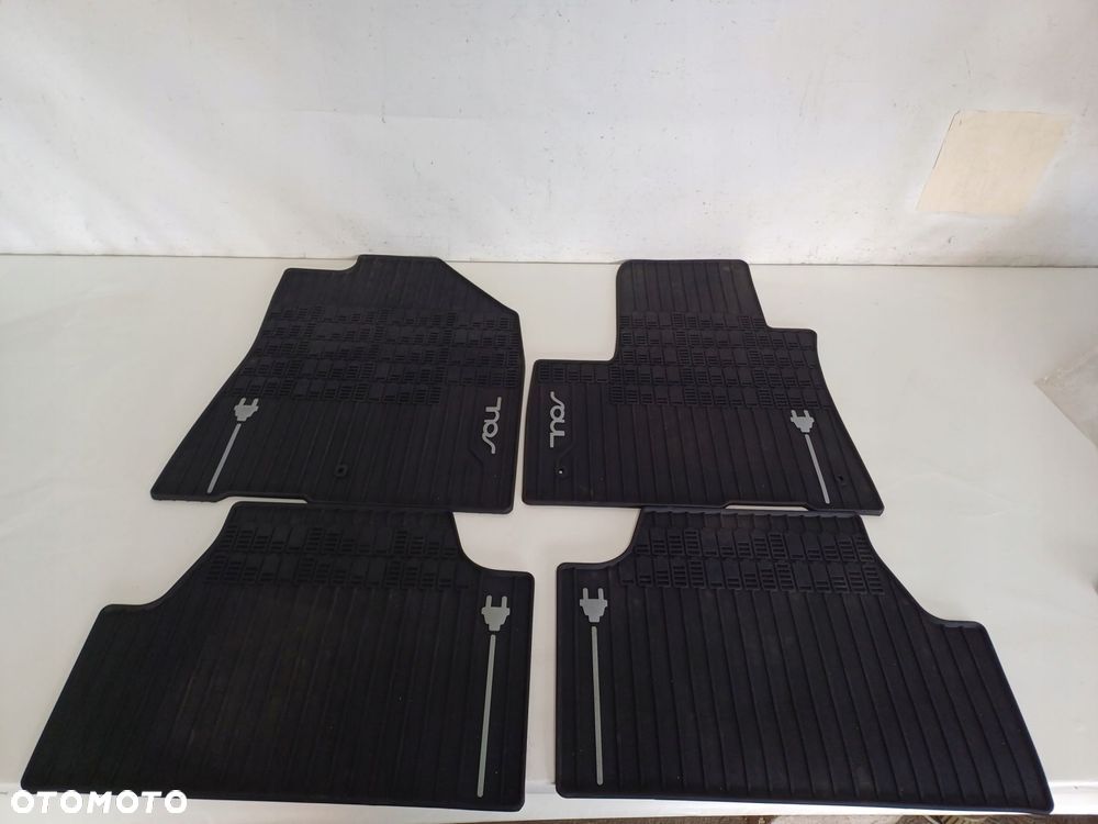 dywaniki wycieraczki gumowe komplet przód tył kia e-soul soul ev elektryk - 3