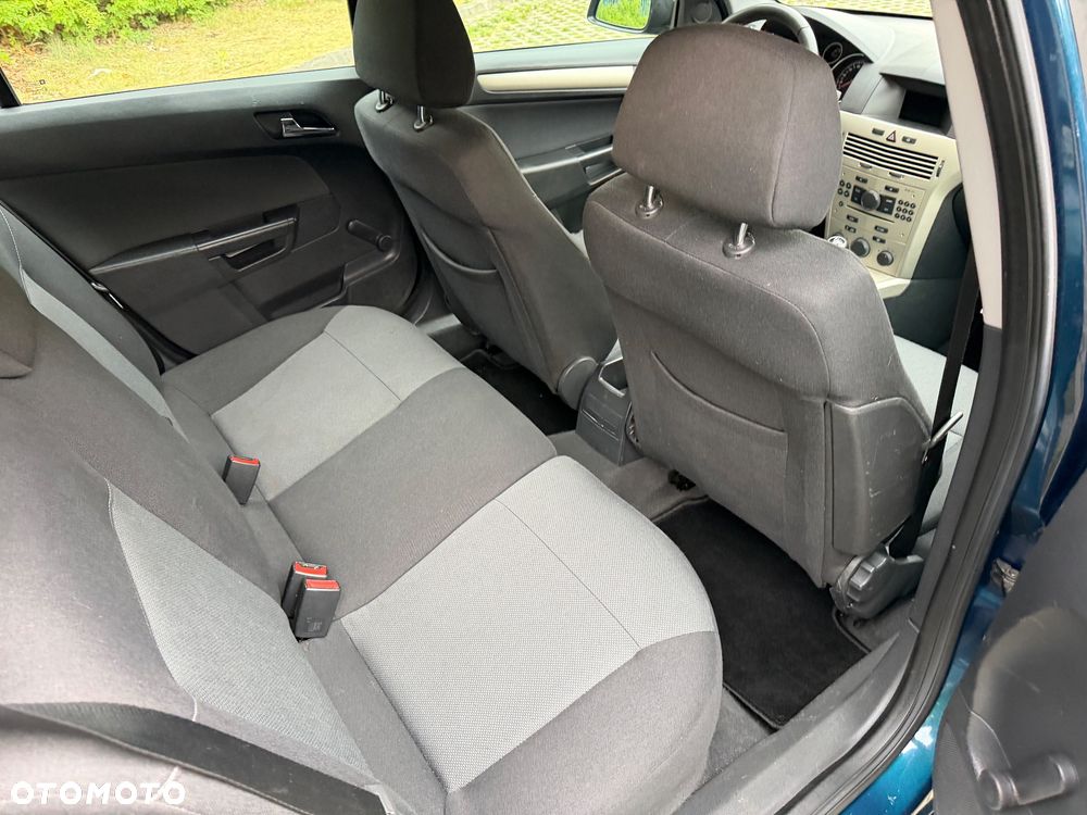 Opel Astra 1.6 - 13