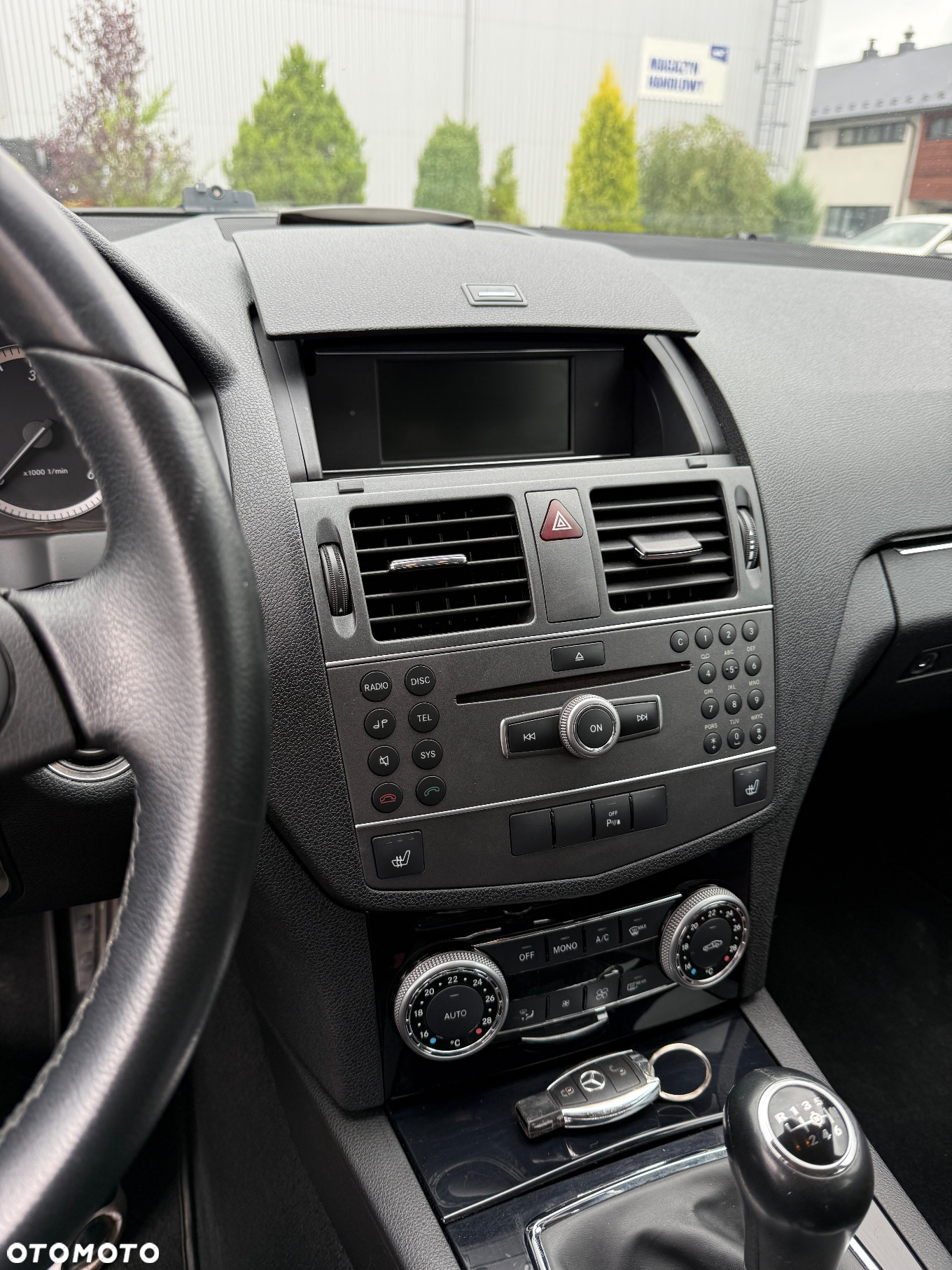 Mercedes-Benz Klasa C 180 T CDI DPF (BlueEFFICIENCY) - 24