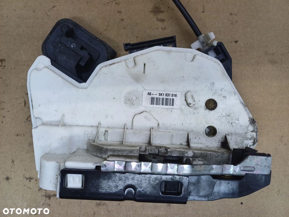 Golf VI HB 5D zamek drzwi przód lewy prawy 5K1837015 5K1837016 Europa 7 pin - 8