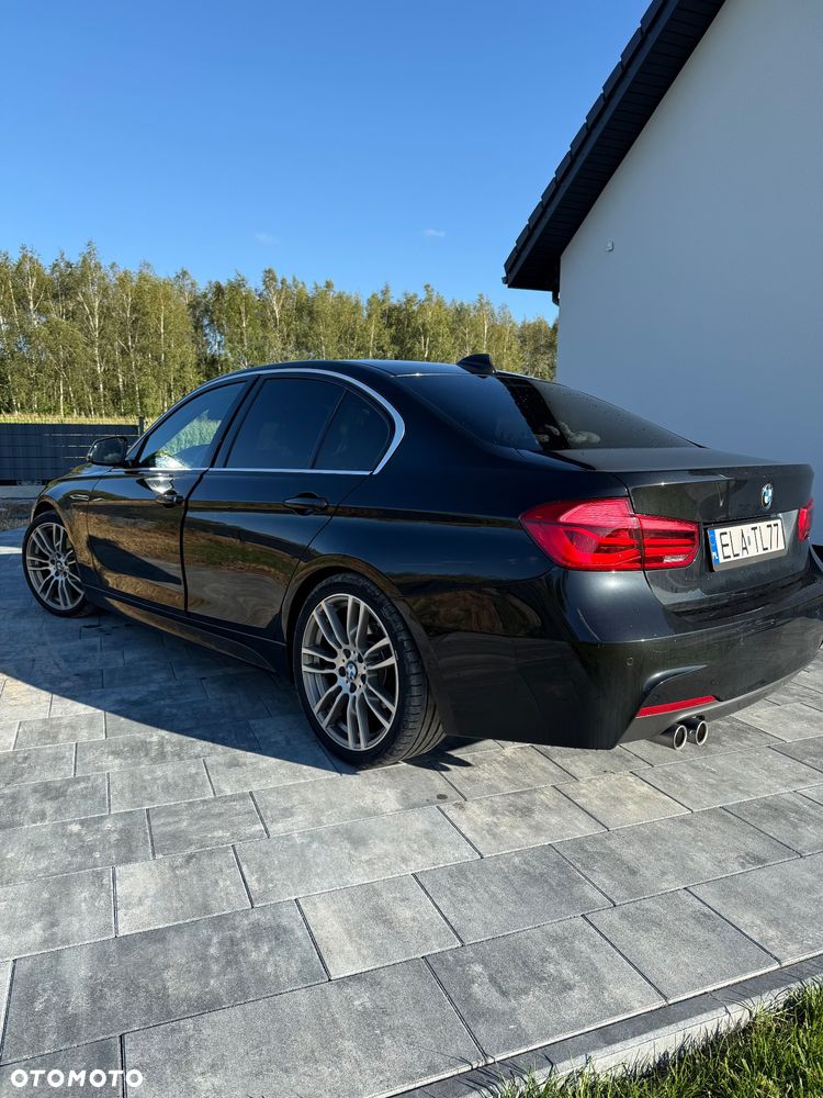 BMW Seria 3 320d M Sport - 4