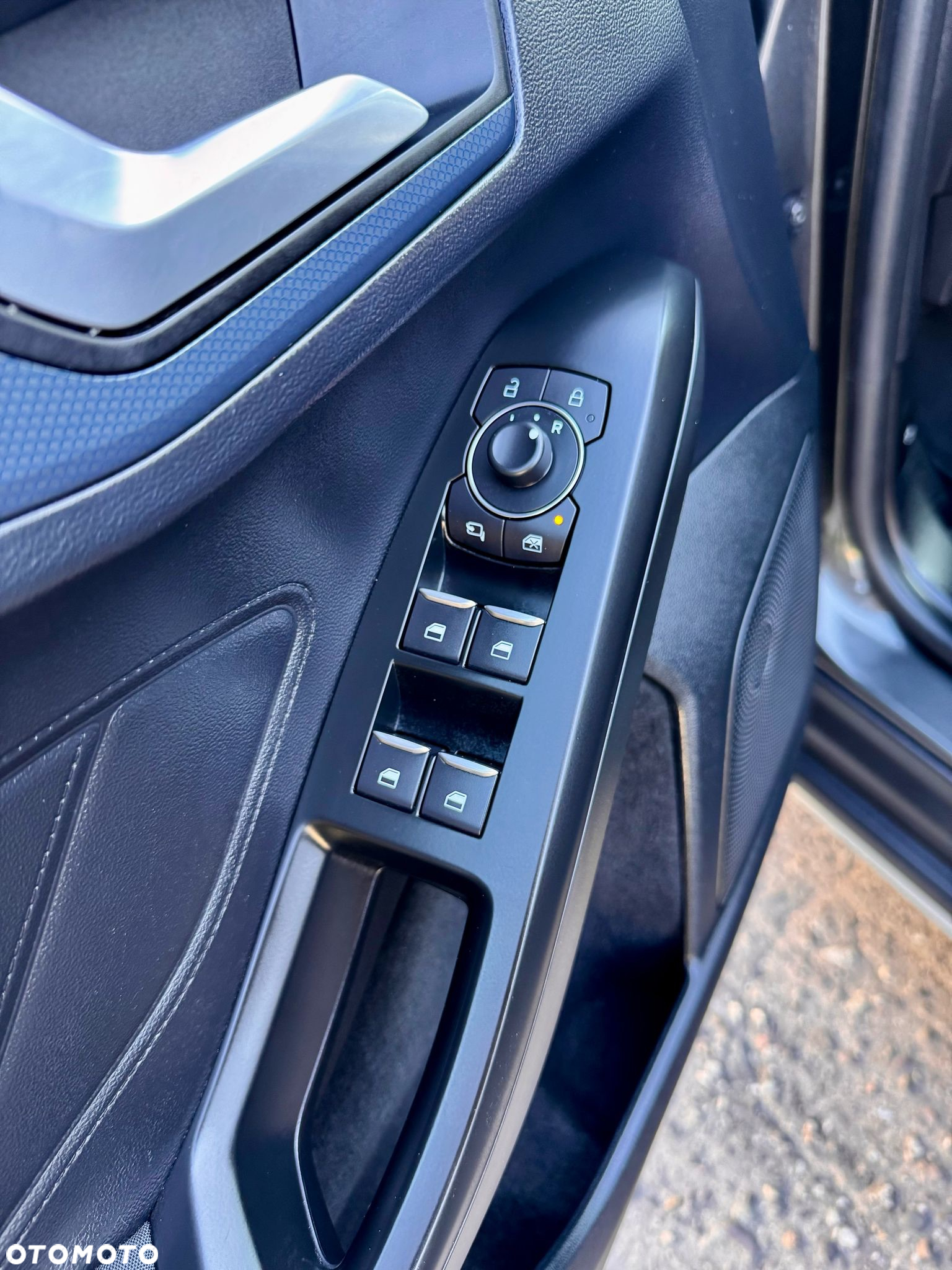 Ford Focus 1.5 EcoBlue Active Business - 15