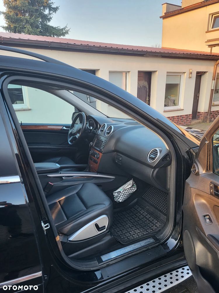 Mercedes-Benz ML - 19