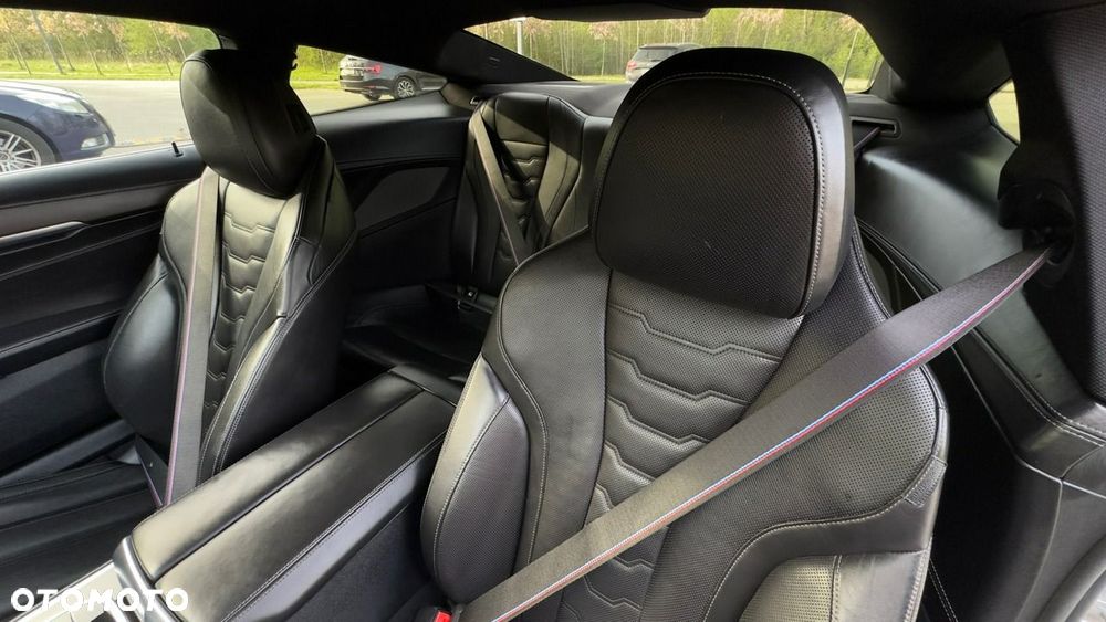 BMW Seria 8 - 16