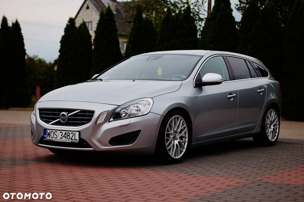 Volvo V60 D4 Geartronic RDesign - 5