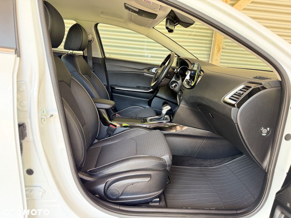 Kia XCeed 1.4 T-GDI OPF DCT7 JBL SOUND EDITION - 37