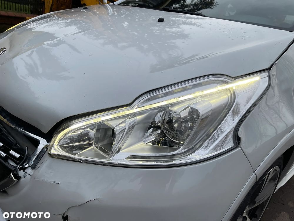 Peugeot 208 1.6 THP GTi - 22