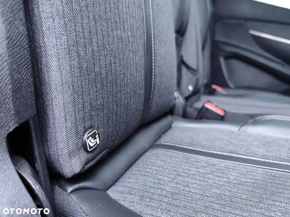 Peugeot 5008 BlueHDi 130 EAT8 GT - 23