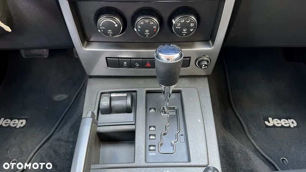 Jeep Cherokee 2.8 CRD Limited - 22