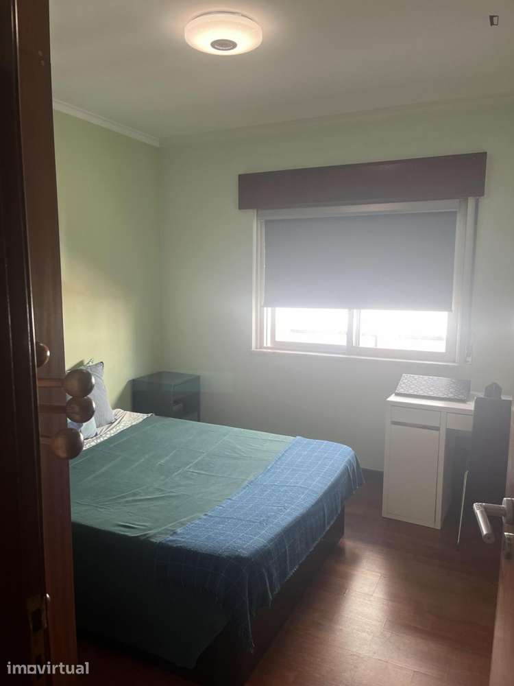 Quarto - localizado em Benfica Lisbon - Grande imagem: 2/41