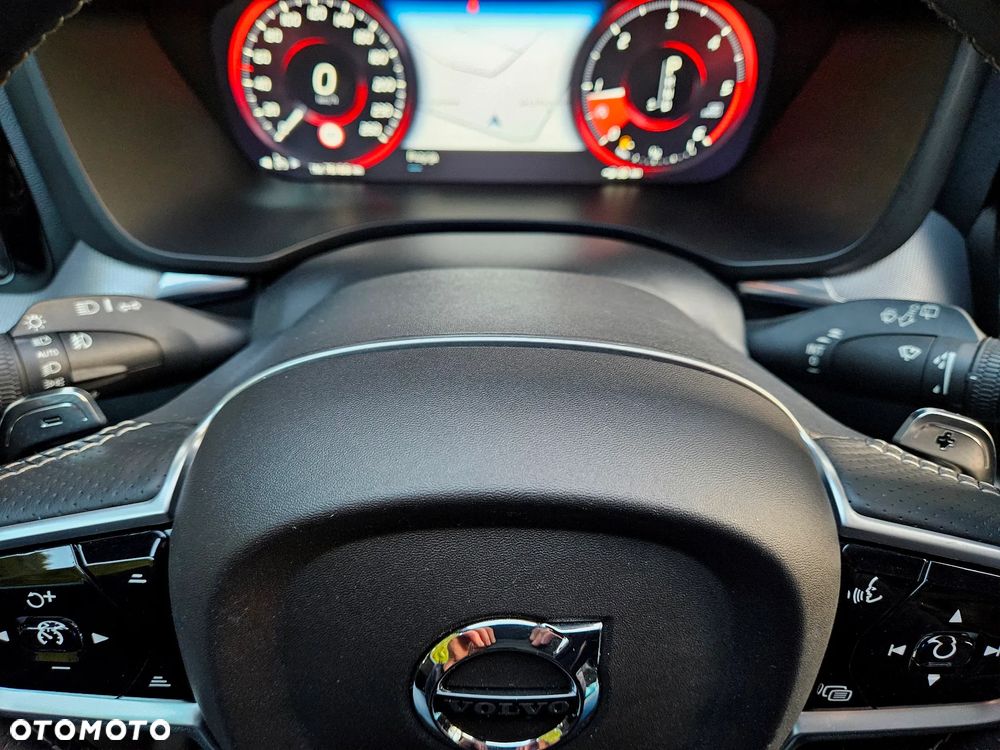 Volvo XC 60 D4 AWD R-Design - 21