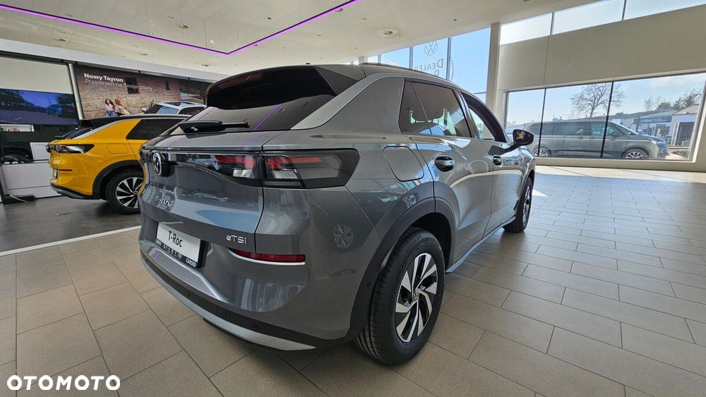Volkswagen T-Roc - 13