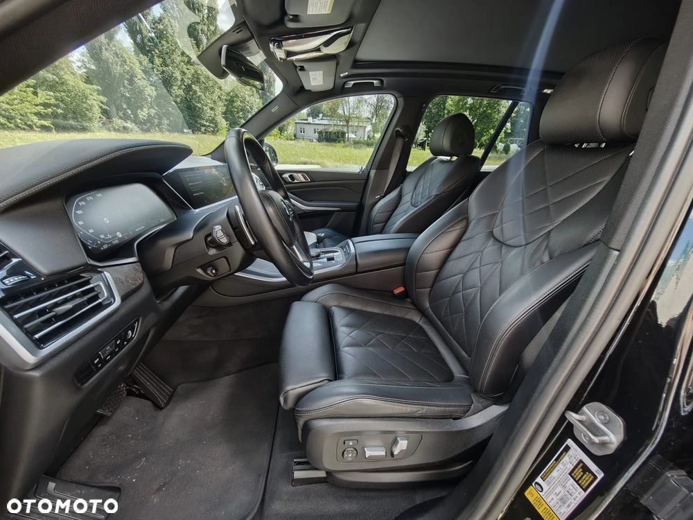 BMW X5 xDrive40i - 25