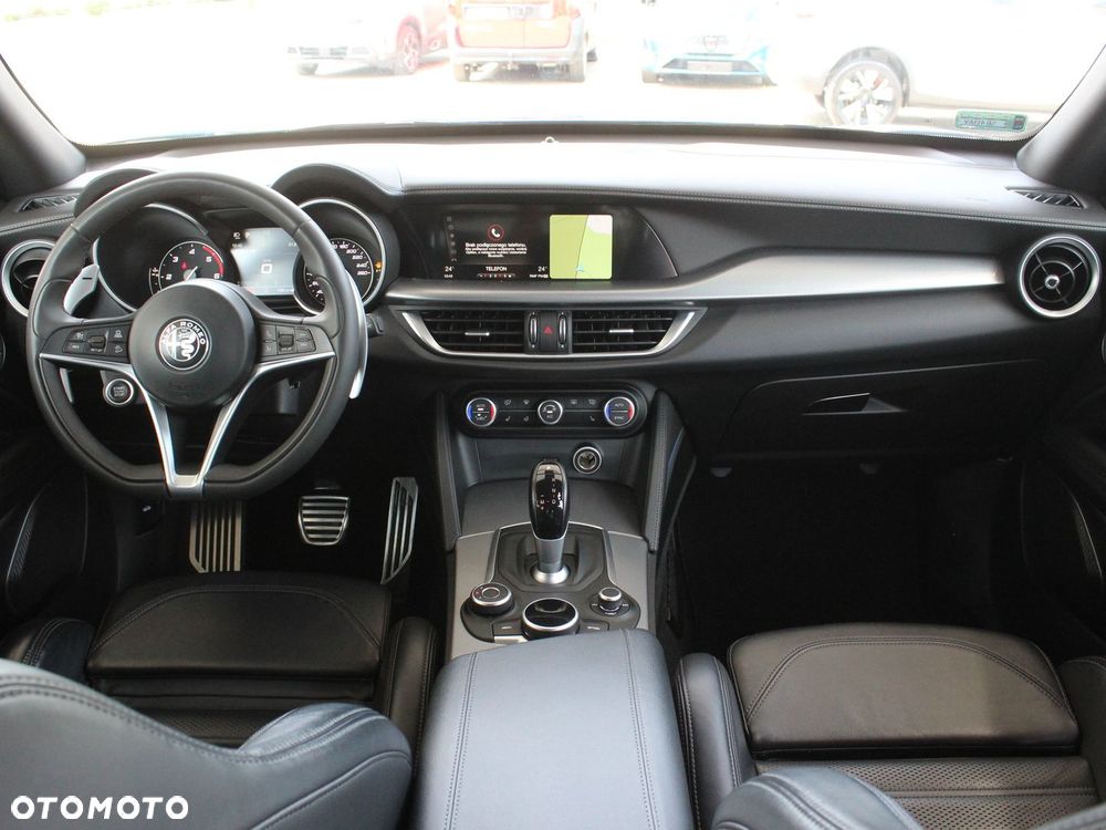 Alfa Romeo Stelvio 2.2 JTDM Q4 - 13