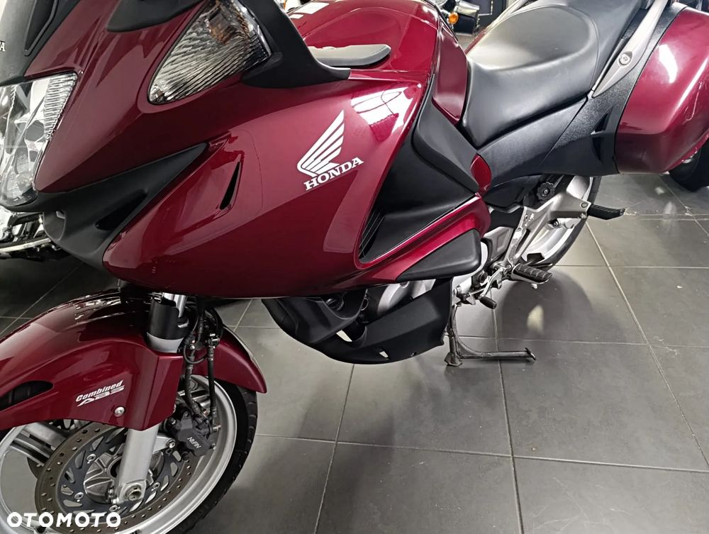 Honda Deauville - 14
