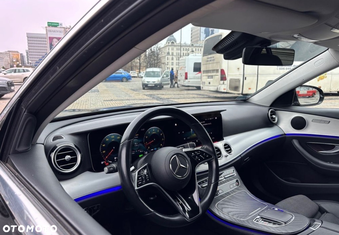 Mercedes-Benz Klasa E 200 4-Matic AMG - 5