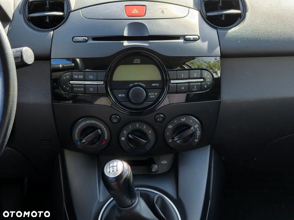 Mazda 2 1.3 Exclusive - 11