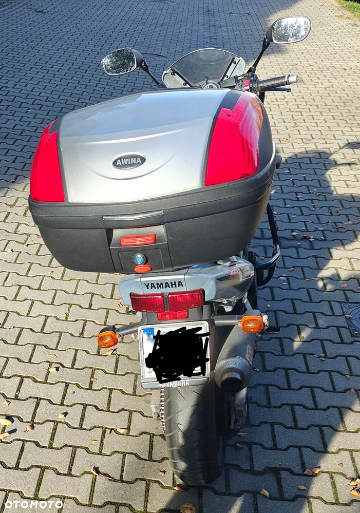 Yamaha FZS - 4