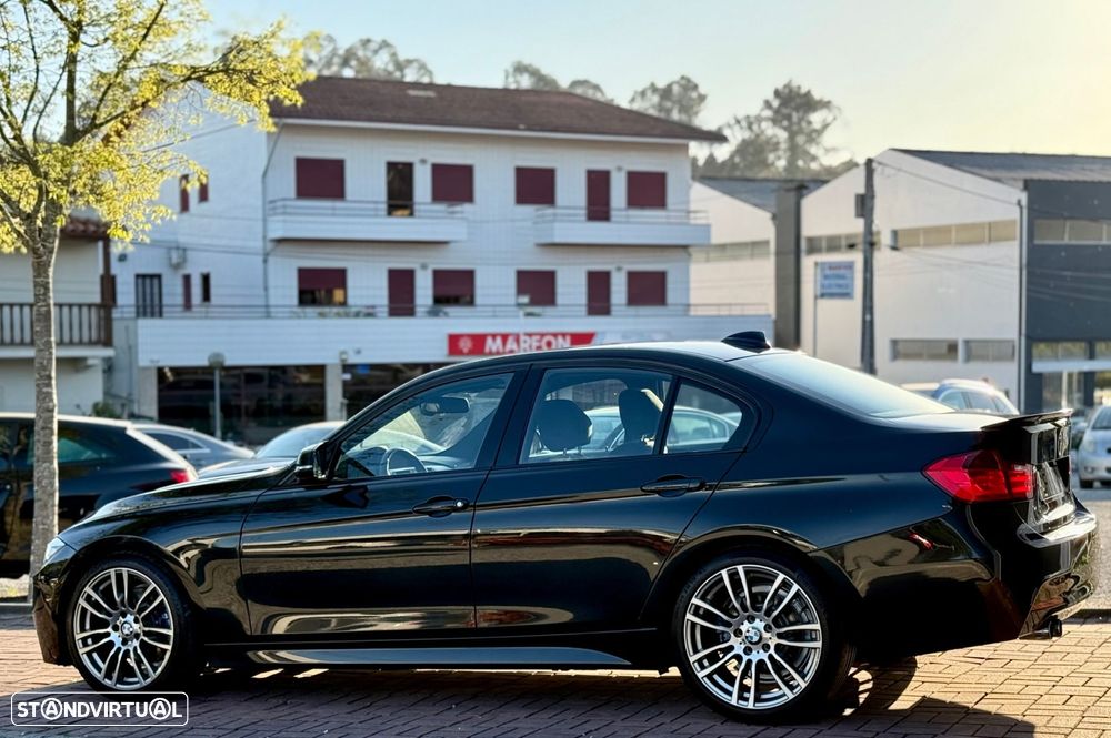 BMW 328 i Pack M - 11