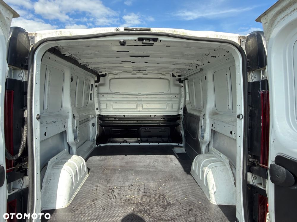 Renault Trafic - 10