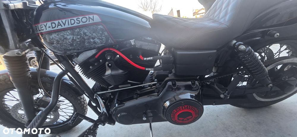 Harley-Davidson Dyna Street Bob - 4