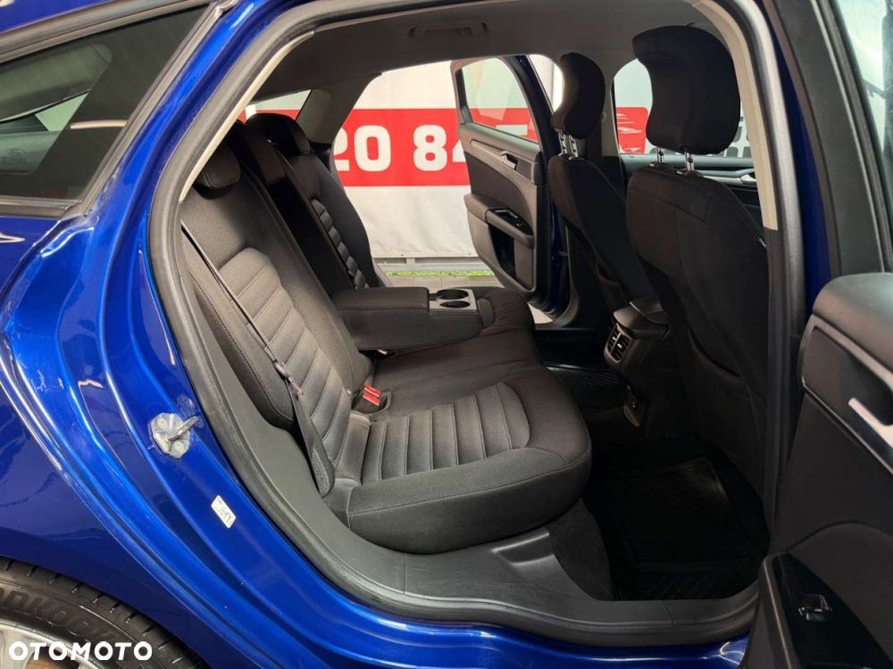 Ford Mondeo - 34