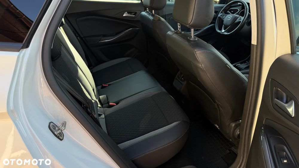 Opel Grandland X - 10