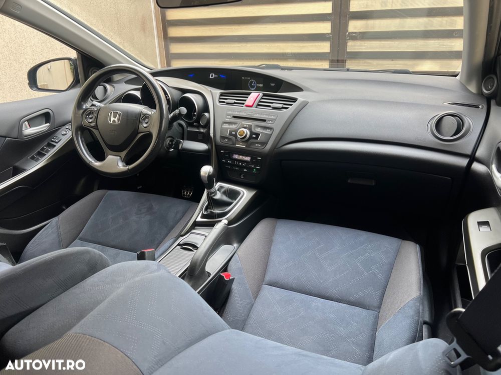 Honda Civic 1.8i Exec - 8